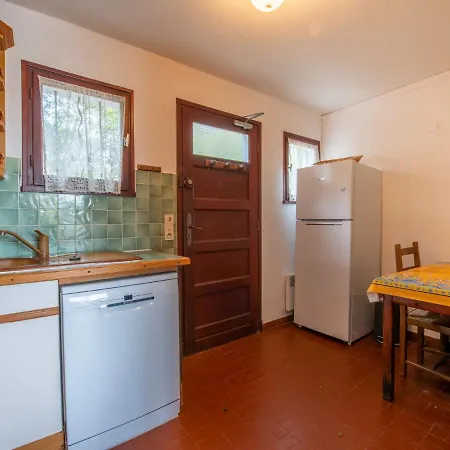 Les Arbousiers-1 By Interhome Daire *